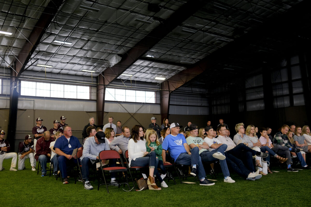 Maple Mountain High School unveils indoor practice facility News